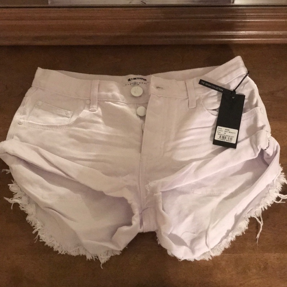 SOLD One Teaspoon Bandits shorts “White Beauty”